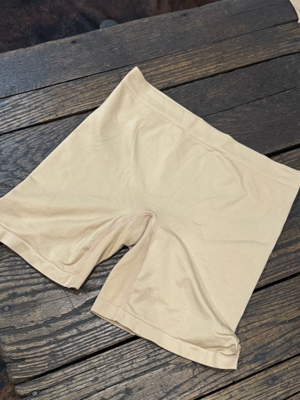 Vanity Fair Beige Shapewear Slip Shorts Lingerie Shaping Undergarment Size 2XL